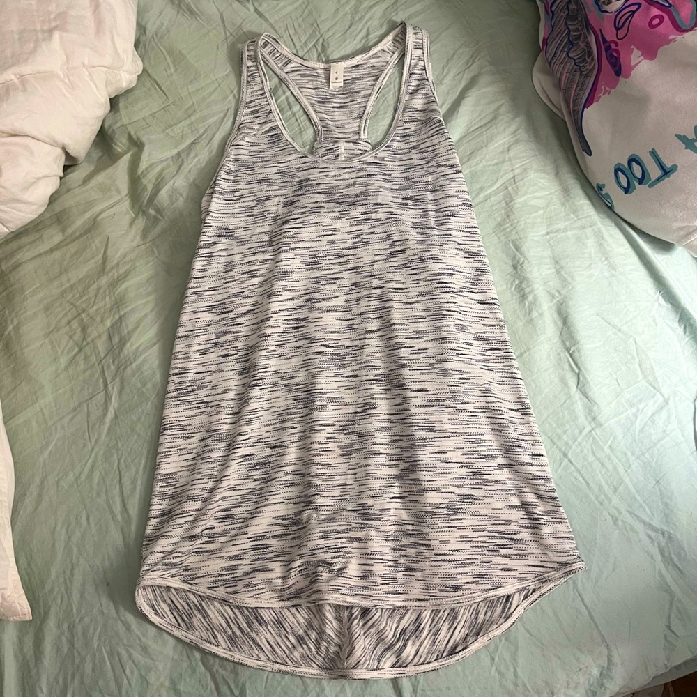 Lululemon Women's Gray tank top
